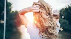 Αραίωση & Τριχόπτωση: Οι καλύτεροι οροί για πιο πυκνά και δυνατά μαλλιά