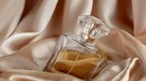 Τα πιο δημοφιλή γυναικεία αρώματα σύμφωνα με το TikTok