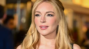 "Kid Hair Color": Η πιο hot τάση του '25 θέλει τα μαλλιά μας να αποκτούν το "παιδικό" τους χρώμα