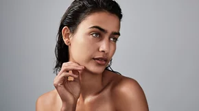 Η σωστή φροντίδα των νωπών μαλλιών