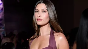 Το viral κόλπο του TikTok για να αποκτήσεις ζουμερά χείλη όταν δεν έχεις χρόνο