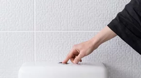 Τι πρέπει να ελέγχεις στη λεκάνη - (Μήπως επιπλέουν τα κόπρανά σου;)