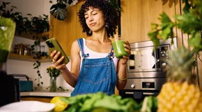 3 ροφήματα για αποτοξίνωση και λάμψη που κάνουν θαύματα στην επιδερμίδα σου