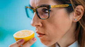 Τι να γνωρίζεις για την ανοσμία και το... τεστ όσφρησης