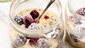 Overnight oats: Το απόλυτο πρωινό της υγιεινής διατροφής χωρίς κόπο