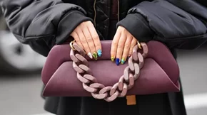 Μπήκε ο Φεβρουάριος: 10 chic μανικιούρ για μια αλλαγή στην εμφάνισή σου