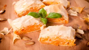 Γλυκιά κολοκυθόπιτα με σταφίδες, το απόλυτο γλυκό του φθινοπώρου