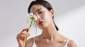 Η κορεάτικη τεχνική που υπόσχεται φυσικά νεανική λάμψη