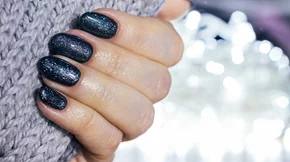 9 ιδέες για ένα σούπερ γιορτινό μανικιούρ τα Χριστούγεννα