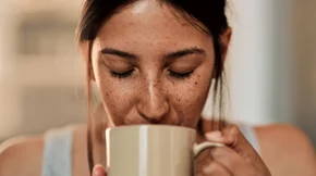 Τι είναι οι υπερμελαγχρώσεις, το μέλασμα ή πανάδες και πώς τα αντιμετωπίζουμε;