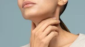 Ολική θυρεοειδεκτομή: Όσα πρέπει να γνωρίζεις