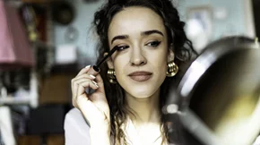 Ο viral κανόνας στο μακιγιάζ για άψογα makeup looks σε χρόνο dt