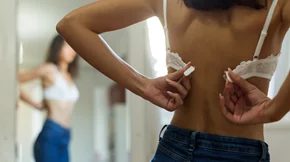 Τι θα συμβεί στο στήθος σου αν δεν φορέσεις ποτέ ξανά σουτιέν;