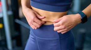 Ποιο νόστιμο φρούτο "λιώνει" το λίπος στην κοιλιά, σύμφωνα με διατροφολόγο;