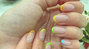 Πασχαλινά νύχια: Οι πιο κομψές επιλογές για τα μανικιούρ του Πάσχα