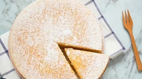 Το πιο αφράτο κέικ με γιαούρτι: Διαιτητικό cloud κέικ με 3 μόλις υλικά - φανταστικό και χωρίς κόπο