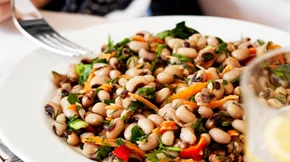 Μαυρομάτικα φασόλια: 5 λόγοι για να αρχίσεις σήμερα κιόλας να τα τρως