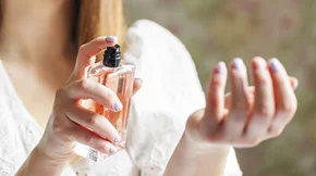 Σκέφτεσαι να αλλάξεις άρωμα; 5 νέα λανσαρίσματα που πρέπει να δοκιμάσεις