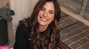 Η Χριστίνα Μπόμπα με το πιο κολακευτικό χρώμα μανικιούρ για κοντά νύχια