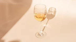 Το απλό τεστ δαχτύλων που σου αποκαλύπτει την αγάπη κάποιου για το αλκοόλ