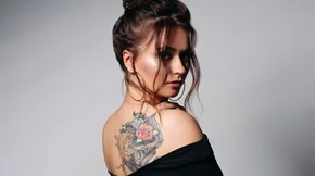 Προλαβαίνω να αφαιρέσω το τατουάζ μου πριν μπει το καλοκαίρι;