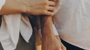 Πώς θα καταλάβεις ότι έχεις βρει την "αδελφή ψυχή" σου;