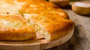 Τυρόπιτα γλυκιά με ανθότυρο και μέλι – χωρίς φύλλο, χωρίς αλεύρι