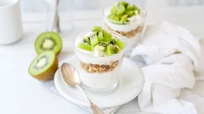 Ποιο γιαούρτι να διαλέξεις σύμφωνα με τον στόχο σου - Χάσε κιλά, χτίσε μυς, νιώσε καλύτερα