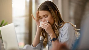 3 επιστημονικά αποδεδειγμένες συμβουλές για να γλιτώσεις το κρυολόγημα