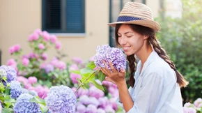 30+ χτενίσματα με πλεξούδες για να απογειώσεις κάθε outfit