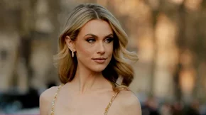 Η νέα τάση που κάνει τα μαλλιά να δείχνουν πάρα πολύ πλούσια