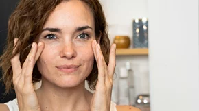 Τι είναι ο επιδερμικός φραγμός και πώς θα τον προστατέψεις σωστά για μια λαμπερή επιδερμίδα