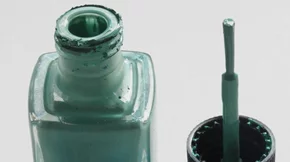 Η επικίνδυνη πρακτική που σαρώνει το TikTok: Ξέρεις τι είναι το chroming;