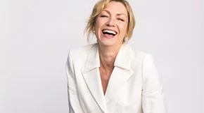 Τα φθινοπωρινά κουρέματα που αξίζει να υιοθετήσετε αν είστε άνω των 50