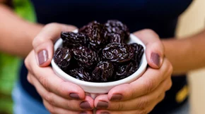 Σνακ που τρώνε και οι διαιτολόγοι για να αδυνατίσουν, για τις λιγούρες, για γλυκό, για αλμυρό και για το γραφείο