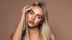 Οι 10 βασικές συμβουλές για όμορφο χρώμα στα μαλλιά