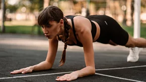Πώς να κάψεις το λίπος στην κοιλιά: 3 ασκήσεις που πραγματικά δουλεύουν