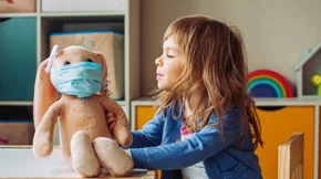 Ιογενής ηπατίτιδα στα παιδιά: Ο πιθανός "ένοχος" ιός και τα συμπτώματα που προκαλεί