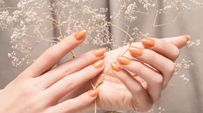 Τα 5 ωραιότερα χρώματα νυχιών που θα μας απασχολήσουν πολύ την άνοιξη του ΄22