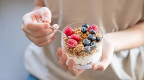 Πρόβλημα με την πέψη; Το νο1 φρούτο που ξεμπλοκάρει το έντερό σου - Σύμφωνα με γαστρεντερολόγο