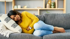 Πρησμένη κοιλιά, πόνος, γαστρεντερικές διαταραχές: Συμπτώματα που δεν πρέπει να αγνοήσεις