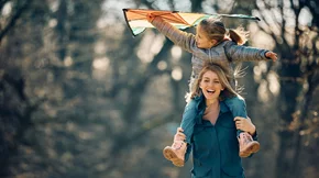 Μη παραδοσιακοί τρόποι να γιορτάσεις την Καθαρά Δευτέρα (που δεν περιλαμβάνουν φαγητό)