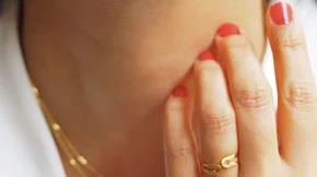 Αυτό είναι το πιο εύκολο και πολυτελές μανικιούρ για την άνοιξη