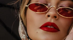 Πώς να επιλέξεις το σωστό κόκκινο κραγιόν ανάλογα με τον τόνο επιδερμίδας σου