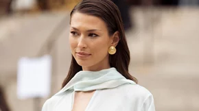 Η τάση στο make up που αναδεικνύει τις ώριμες επιδερμίδες