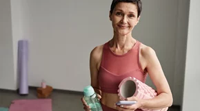 Μπορεί η άσκηση να αντισταθμίσει τα αρνητικά εφέ της εμμηνόπαυσης (όπως το λίπος στην κοιλιά και οι καρδιοπάθειες);