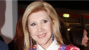 Λίτσα Πατέρα: Η θεραπεία που κάνει την επιδερμίδα της να δείχνει 20 χρόνια νεότερη