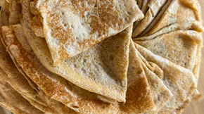 Συνταγή για τις πιο γευστικές κρέπες: Τις διατηρείς στο ψυγείο και τις ετοιμάζεις όποτε θέλεις