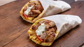 Light σουβλάκια: Πώς να μειώσεις τις θερμίδες από 770 σε 370 με έναν απλό τρόπο