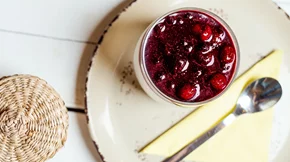 4 γλυκιές συνταγές με 1 γιαούρτι: Δοκίμασέ τες!